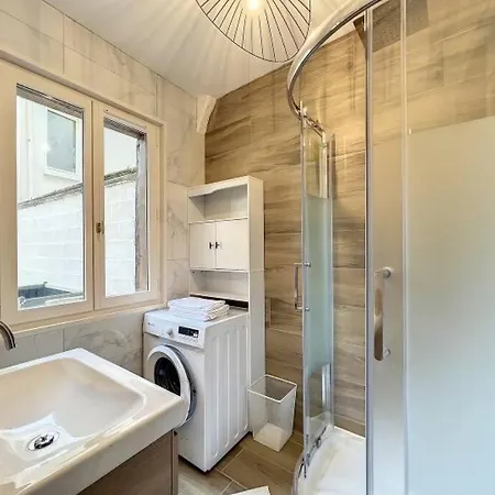 *jaures* Hyper Centre / Terrasse